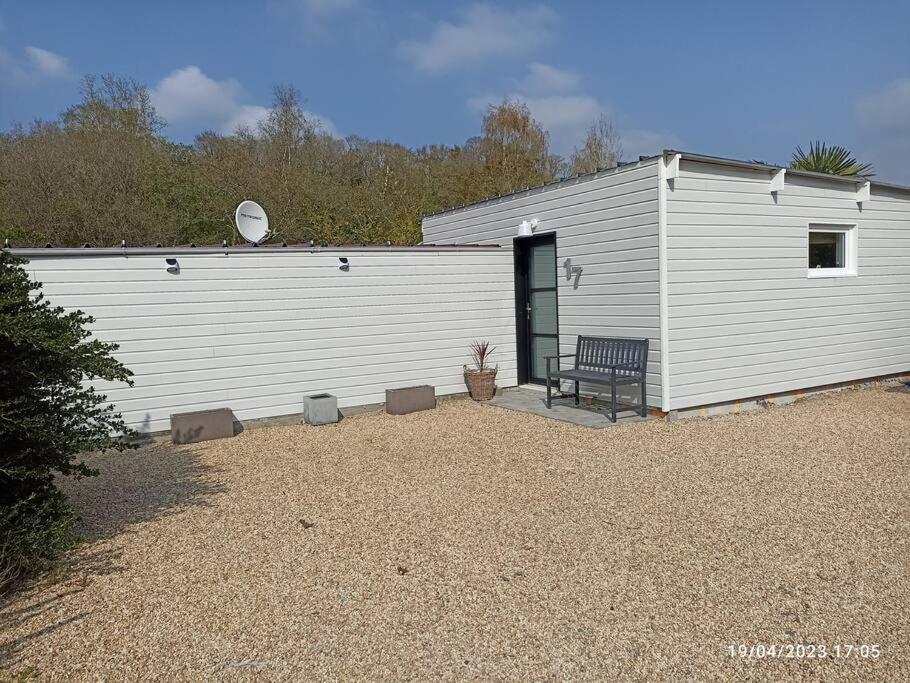 Lodge Avec Vue Sur La Riviere Lannion Exterior foto